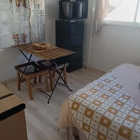 Holiday Room דירה *